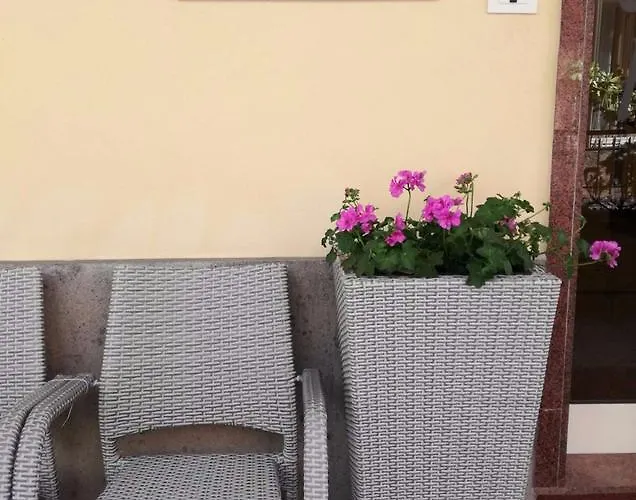 Ξενοδοχείο Pompei 3*